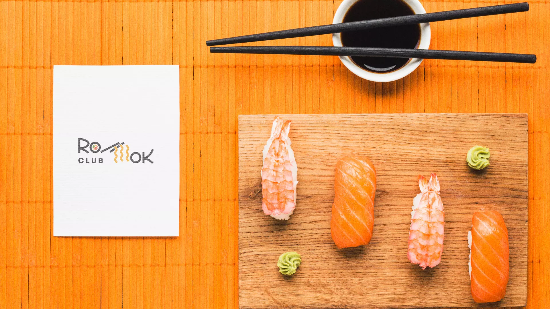 Создание логотипа суши-бара «Roll Wok Club» в Сургуте